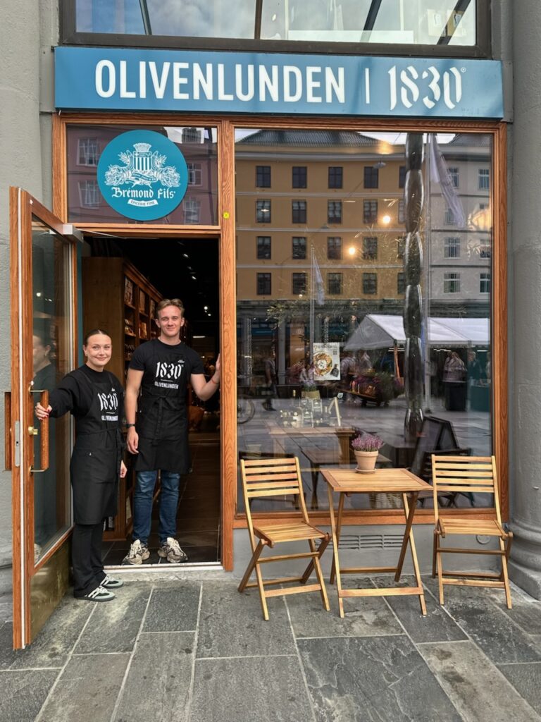 Ansatte hos Olivenlunden 1830